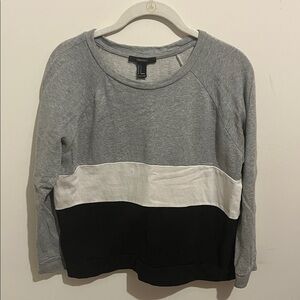 H&M Heather Gray, Cream, and Black Colorblock 7/8 Sleeve Shirt